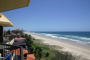 Spindrift On The Beach - Australian Destinations 3