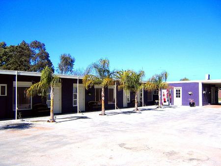 Top Drop Motel - Australian Destinations 3