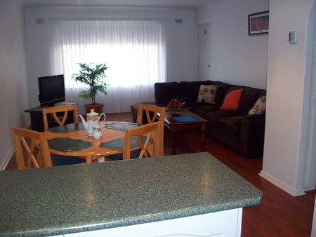 AA Madalena Court Holiday Apartments - Australian Destinations 2
