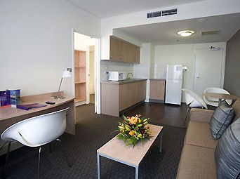 Hotel Ibis Melbourne - Australian Destinations 3