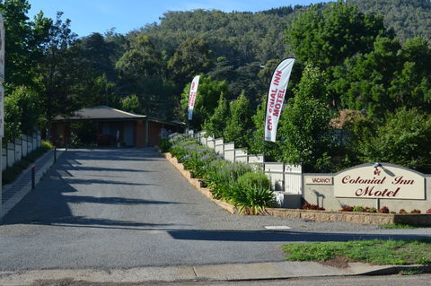 Bright Colonial Inn Motel - Australian Destinations 0