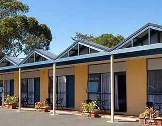 Mornington Motel - Australian Destinations 1