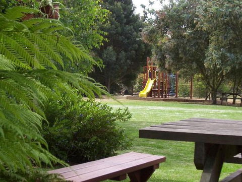 Surfcoast Retreat - Australian Destinations 2