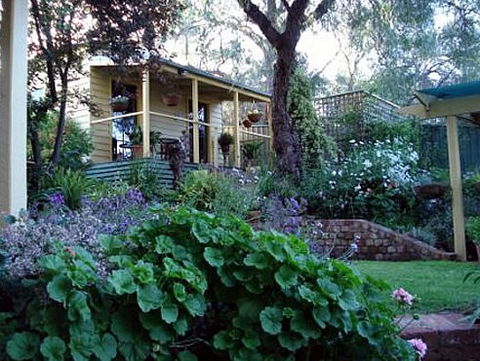 Bendigo Cottages - Australian Destinations 2