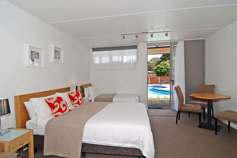 Ocean Grove Motor Inn - Australian Destinations 3