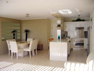 Beachfront Towers - Australian Destinations 9