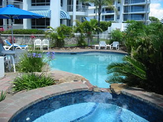 Estoril On Moffat Holiday Apartments - Australian Destinations 4