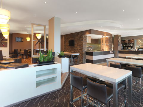Holiday Inn Sydney Airport - Australian Destinations 3