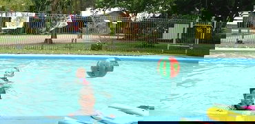 Glass House Mountains Holiday Village - Australian Destinations 1