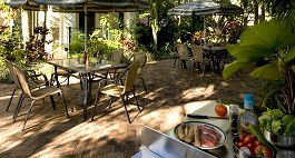 Tropic Towers Apartments - Australian Destinations 3