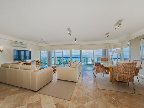 AA Oceana On Broadbeach - Australian Destinations 12