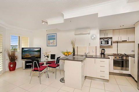 Windsurfer Resort - Australian Destinations 3