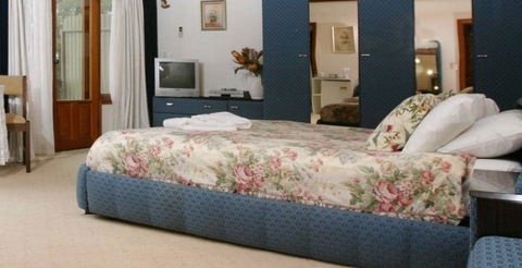 Chalet Swisse Spa Retreat - Australian Destinations 1
