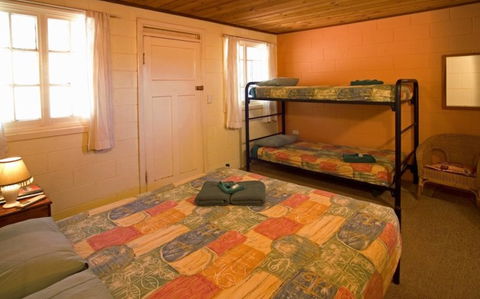 Glen Helen Resort - Australian Destinations 4