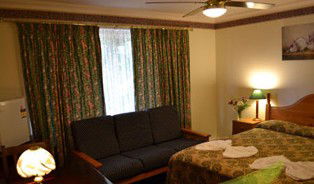 Palms Bed And Breakfast - Australian Destinations 0