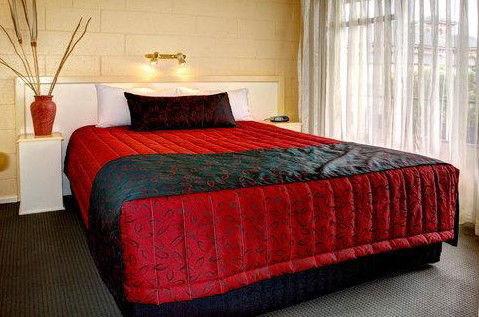Graham Court Apartments - Australian Destinations 3