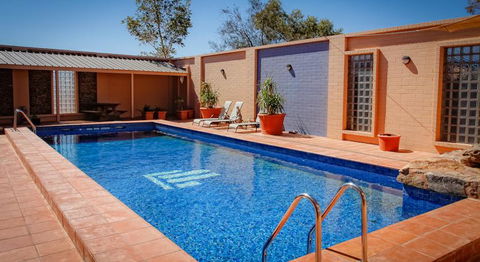 Desert Cave Hotel - Australian Destinations 0