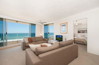 Beachside Tower - Australian Destinations 8