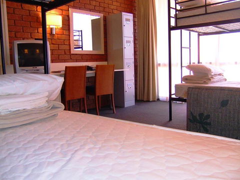 Alice In The Territory - Australian Destinations 5