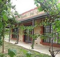 Under the Vines - Australian Destinations