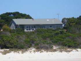 Island Beach SA Australian Destinations