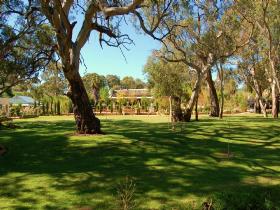Jacobs Creek Retreat At Moorooroo Park - Australian Destinations 0