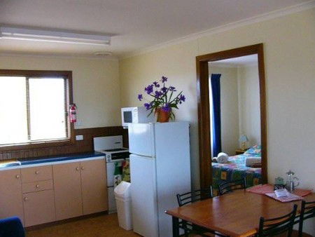 Windana Cottages - Australian Destinations 3