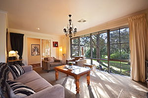 Adelaide Hills Retreats - Villa Lemoni - Australian Destinations 3