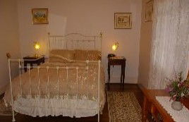 Naimanya Cottage - Australian Destinations 1