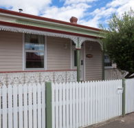 Newdegate House - Australian Destinations