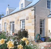 Mulberry Cottage Unique BB and Grannie Rhodes Cultural Heritage Shows - Australian Destinations