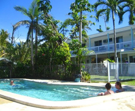Absolute Backpackers Mission Beach - Australian Destinations 4