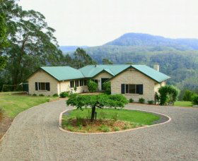 Away At Berry - Australian Destinations 0