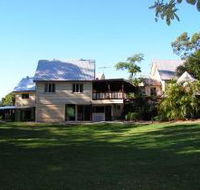 Glasshouse Mountains Ecolodge - Australian Destinations