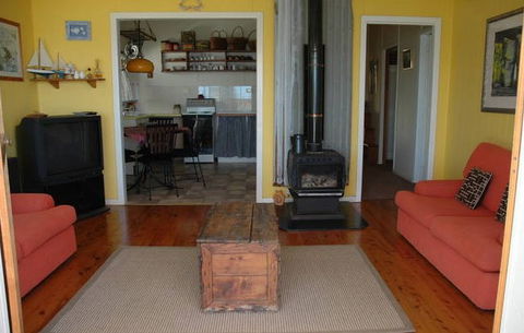 A Lake House At Burrill Lake - Australian Destinations 1