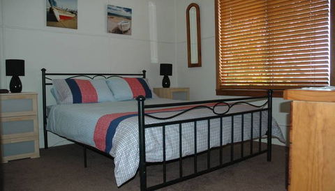 A Lake House At Burrill Lake - Australian Destinations 3