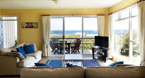 C'est La Vie Manyana - Australian Destinations 3