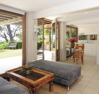 Bungalows on the Beach - Australian Destinations