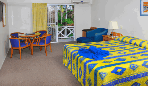 Yamba Aston Motel - Australian Destinations 1