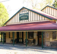 Bridge Hotel at Jingellic - Australian Destinations