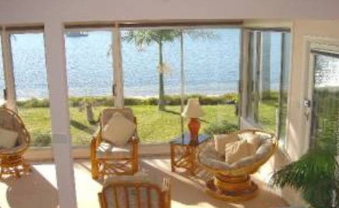 8 Seaview Crescent - Australian Destinations 1