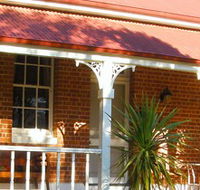 Araluen Old Courthouse Bed and Breakfast - Australian Destinations