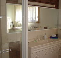 Murray Bank Holiday Units and Yabby Farm - Australian Destinations