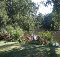 Bidgee Bankside Cottage - Australian Destinations