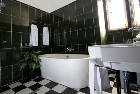 Amore Boutique Bed And Breakfast - Australian Destinations 0
