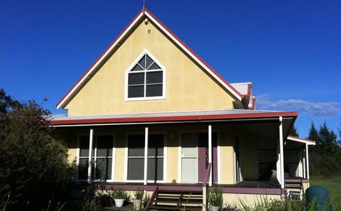 Artist Cottage Ogishi Craft Centre - Australian Destinations 4