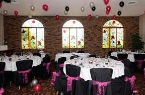 McNevins Warwick Motel And Gunyah Restaurant - Australian Destinations 1