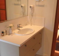 Ravensbourne Escape Silverwood Lodge - Australian Destinations