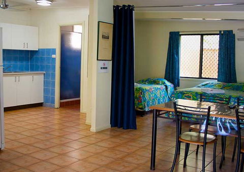 Adobe Motel - Australian Destinations 4