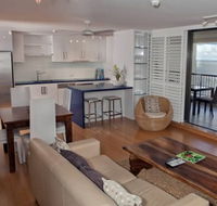 Cairns Aquarius on The Esplanade - Australian Destinations